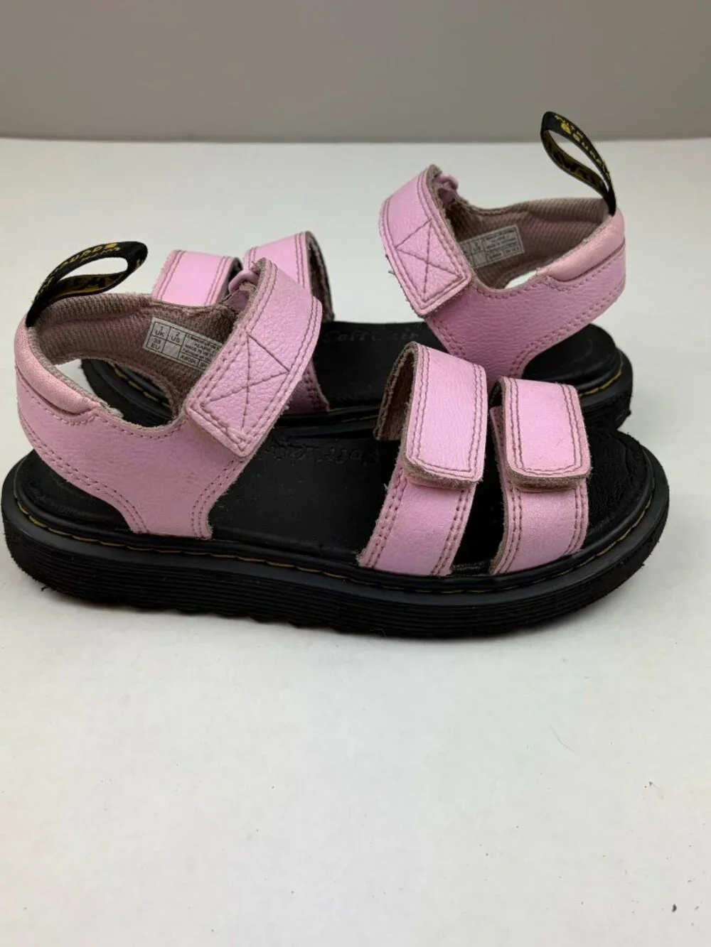 Dr. Martens Kids' Klaire Sandals in Pink Size 2 Beach Summer
